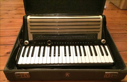 Hohner-Electronium early tube synth